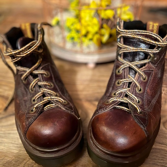 Dr. Martens Shoes Vintage Doc Martensnear Mint Condition 8287